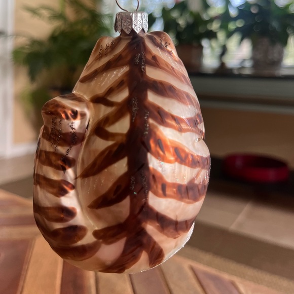 Cat Glass Christmas Ornament - Picture 6 of 6